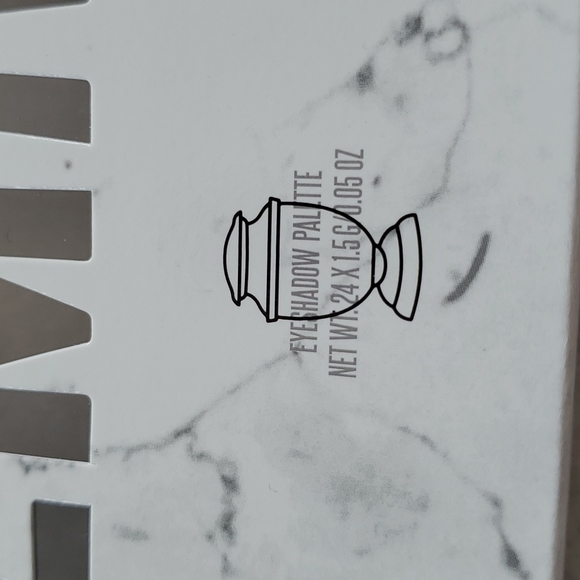 Jeffree Star Cosmetics Cremated Eyeshadow Palette - Picture 4 of 8